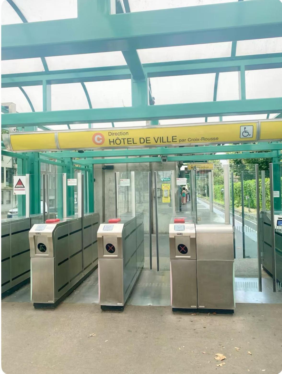 Art De Recevoir - L'Ecrin De Margnolles - Croix Rousse - Metro C-Cuire Caluire-et-Cuire Eksteriør billede